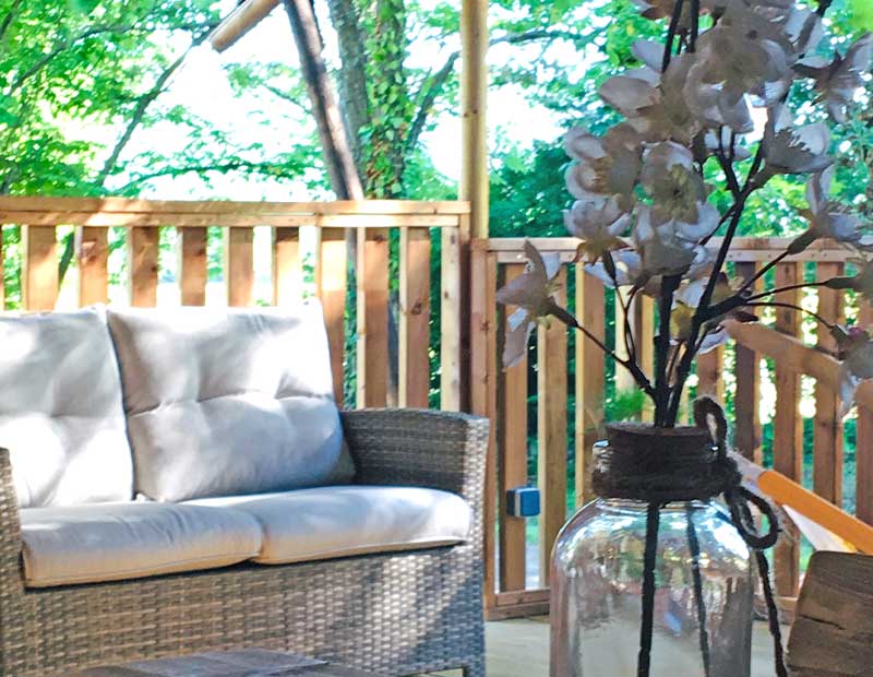 Terrasse-Lodge-de-Coucouzac-Ardeche